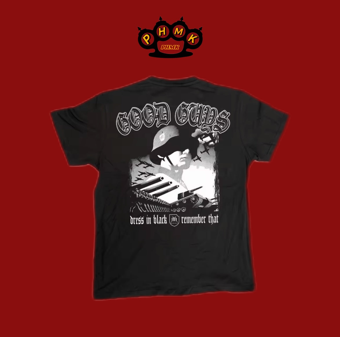 Dress in black t-Shirt